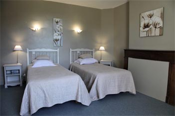 Chambre à deux lits
